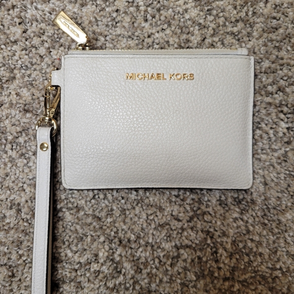 Michael kors Bag with matching wristlet - Picture 9 of 12